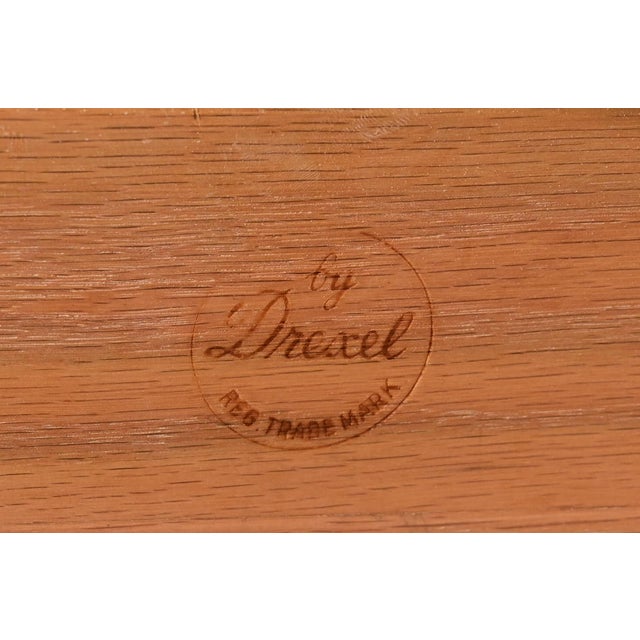 Wood Drexel French Provincial Louis XV Cream Lacquered Sideboard Credenza, 1960s For Sale - Image 7 of 12