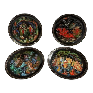 Set of 4 1990s Vintage 18 Carat Gold Adorned Black Porcelain Plates