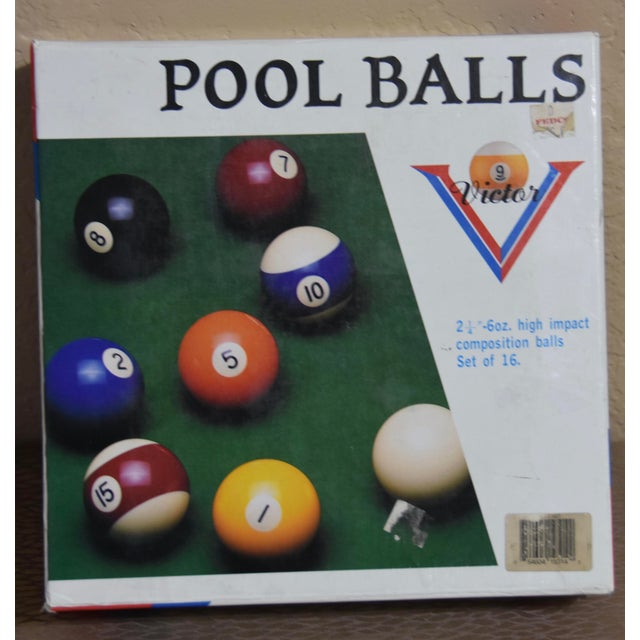 Victor Vintage Victor Professional Complete Set 16 Bakelite Billiard Pool Balls For Sale - Image 4 of 7