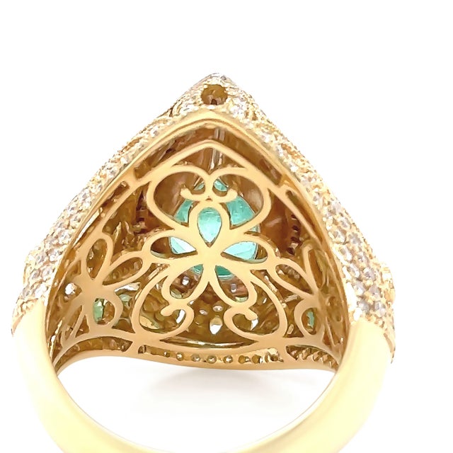 Bespoke 18ct White & Yellow Gold Emerald & Diamond Dress Ring 6.68ct For Sale - Image 6 of 8