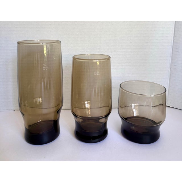Glass Set of 4 Mid-Century Modern Smoky Brown Architectural Lowball Rocks Glasses For Sale - Image 7 of 8