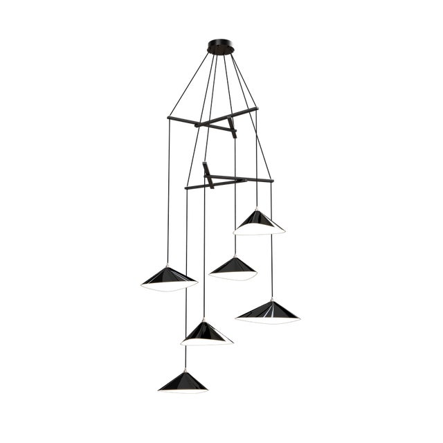 Emily is a series of handmade sheet steel lampshades in various finishes and spatial arrangements. The Vertical models of...