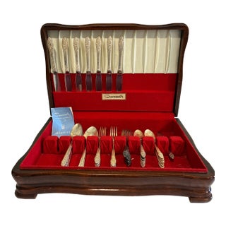 Vintage Community Plate "Evening Star" Silverplate Flatware Set, 49 Pieces With Chest For Sale