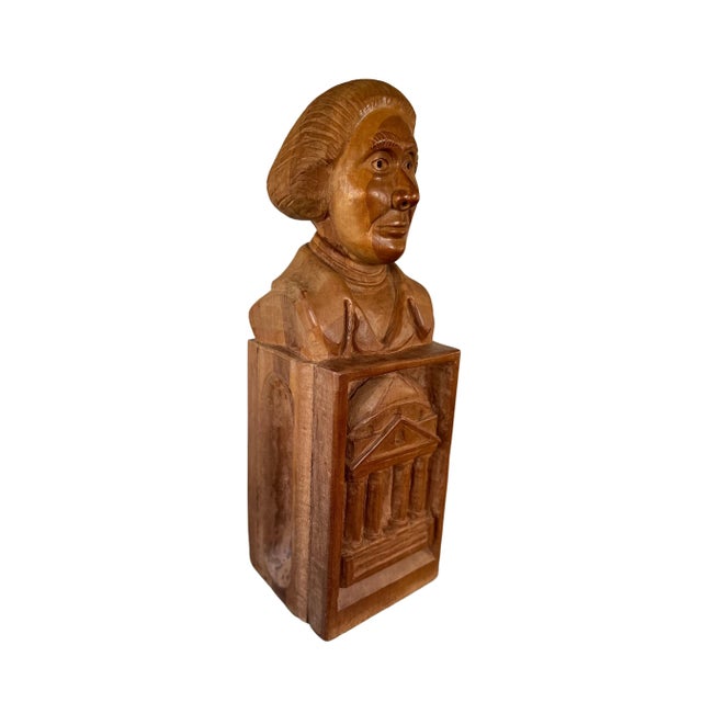 American Life-Size Vintage Folk-Art Carved Wood Figurative Bust of Thomas Jefferson at University of Virginia Rotunda Sculpture For Sale - Image 3 of 13