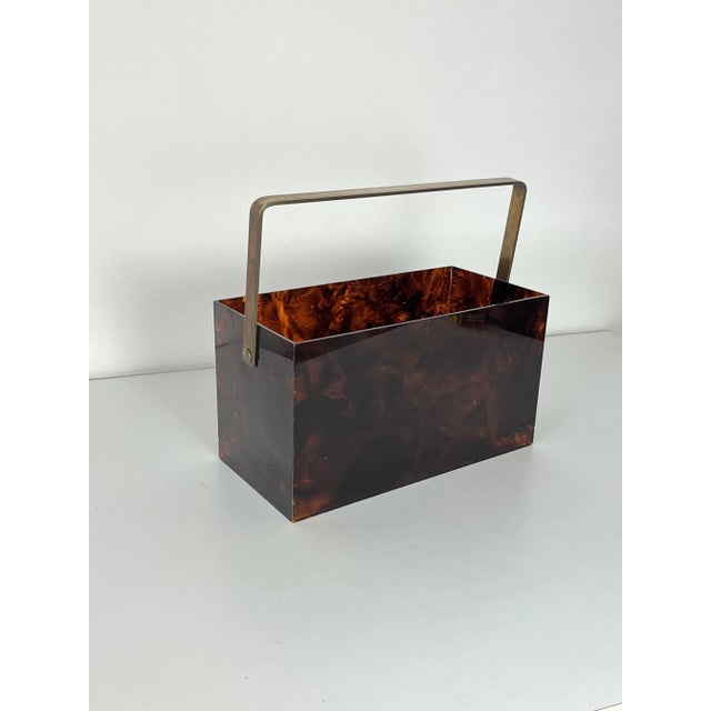 Mid-Century Acrylic Glass and Brass Magazine Rack, Italy, 1960s For Sale - Image 10 of 10