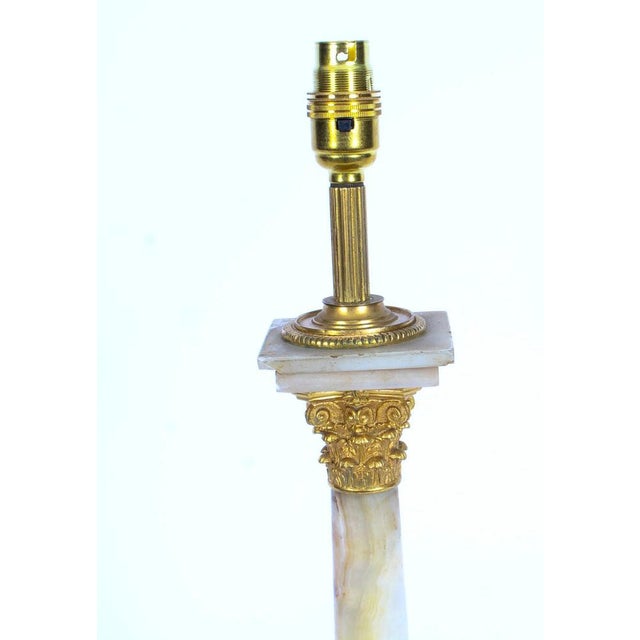Victorian Ormolu Mounted Onyx Corinthian Column Table Lamp, 19th Century For Sale - Image 5 of 10