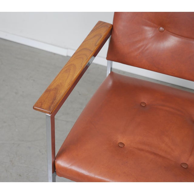 Leather Chair with Wooden Armrests, Germany, 1970s For Sale - Image 13 of 17