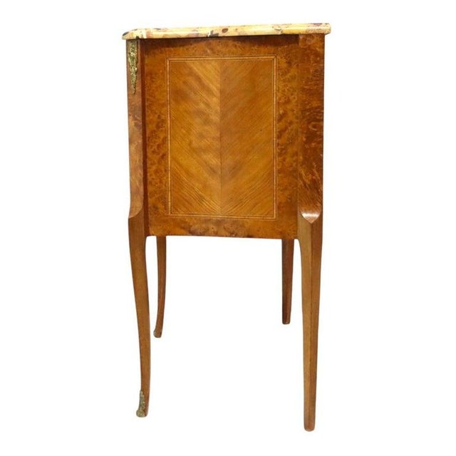 French Louis XV Style Burl, Satinwood & Ormolu Specimen Top Stand Circa 1930 For Sale - Image 12 of 15