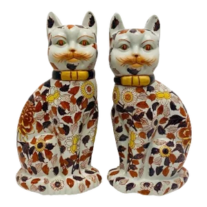 Early 20th Century Antique Chinese Imari Hand Painted Porcelain Cats Signed Yi Qian Tang- a Pair