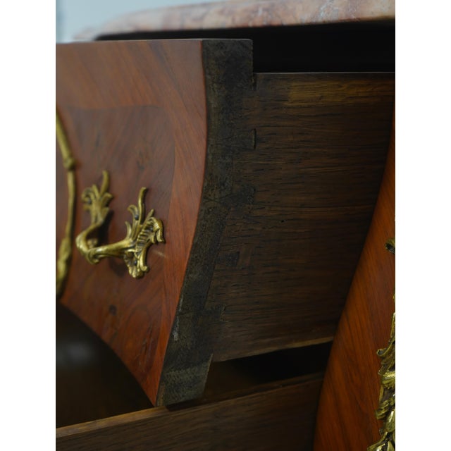 1900 - 1909 Vintage Louis XV Style Marquetry Bombe Marble Top Commode For Sale - Image 5 of 18