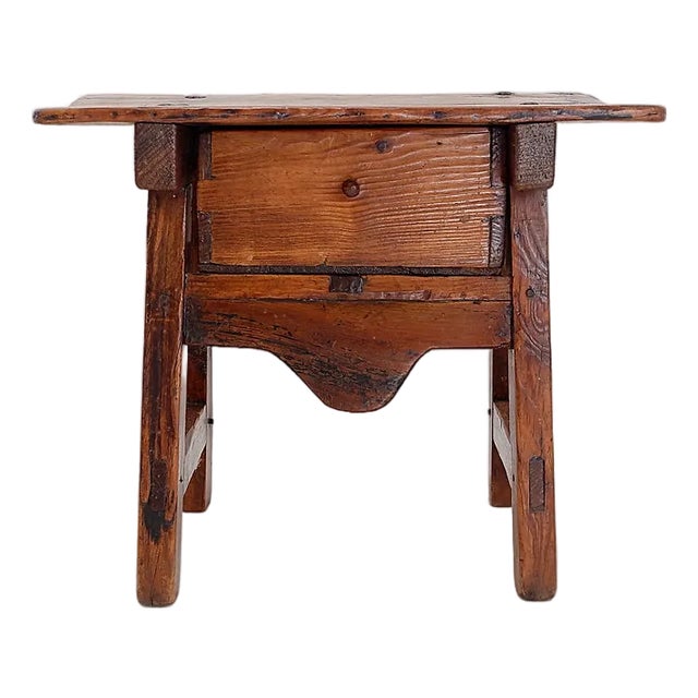 Spanish Chestnut Side or Bedside Table, 18th Century For Sale
