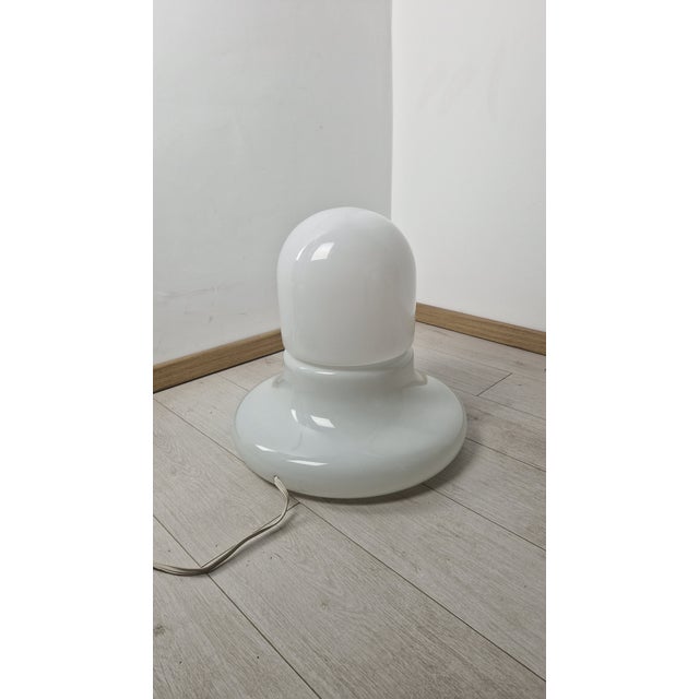 Vintage Zea Table Lamp in Opal Blown Murano Glass by Claudio Salocchi for Lumenform, 1970s For Sale - Image 11 of 11