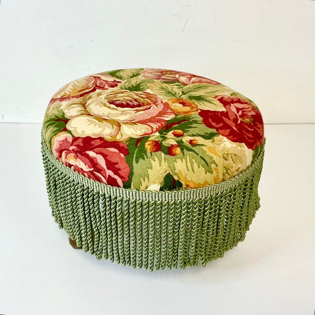 1960s Vintage English Garden Roses Linen & Sage Fringe 3-Legged Footstool, Newly Re-Upholstered For Sale - Image 10 of 13