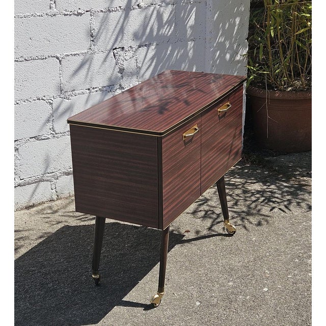Mid-Century Modern Formica Bar Trolley, 1960s For Sale - Image 6 of 17
