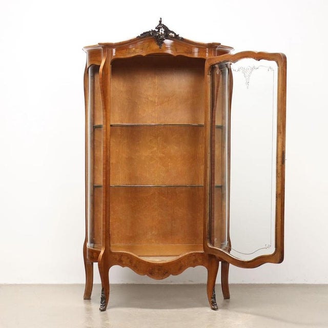 Baroque Rounded Display Showcase For Sale - Image 3 of 12