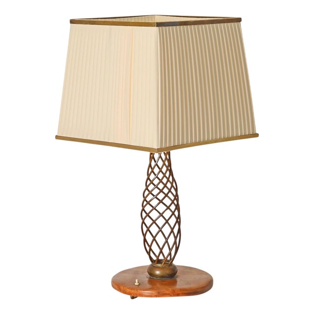 Large Twisted Brass and Walnut Table Lamp, Italy, 1950s For Sale