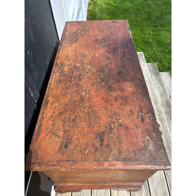 Wood 18th Century American Chippendale Blanket Chest For Sale - Image 7 of 11