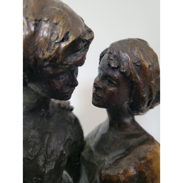 Superb sculpture in patinated bronze resin, signed by the Catalan sculptor Lluis Jorda. This work depicts a couple in...