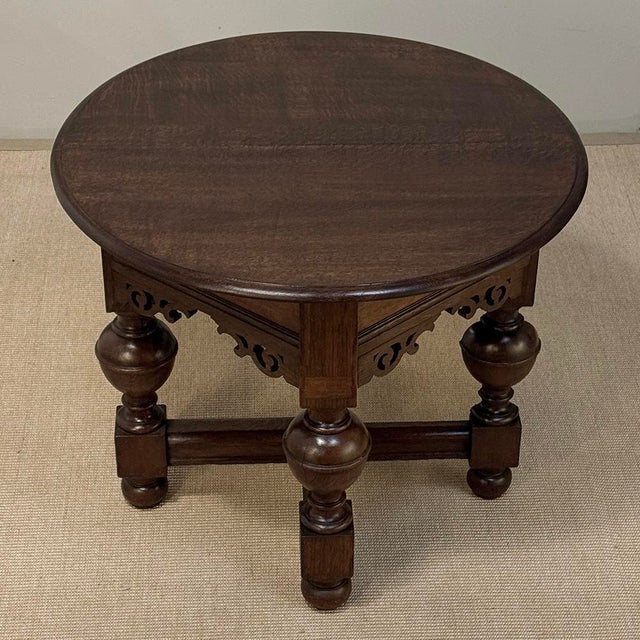 19th Century English Oak Gateleg Drop Leaf Occasional Table For Sale - Image 15 of 18