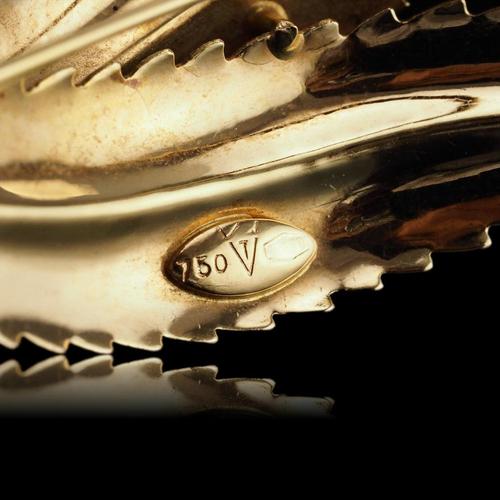 Vintage 18 Karat Gold Feather Brooch with Twin Texture For Sale - Image 10 of 18