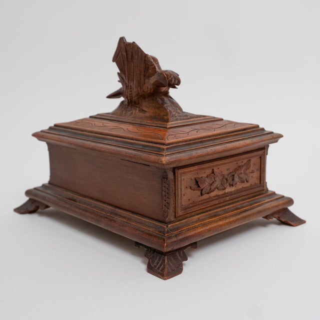 19th Century Black Forest Carved Wood Casket With Birds For Sale - Image 16 of 18