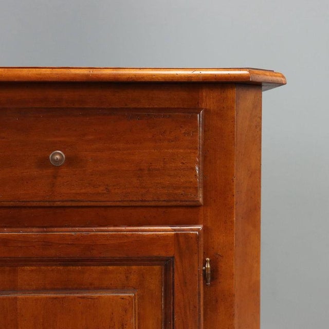 20th Century Scalloped Walnut Sideboard, Italy For Sale - Image 6 of 10
