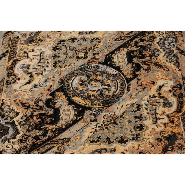 Hand-knotted in silk, this 2x2 rug represents a bold new line of Rug & Kilim’s Modern Collection—a series of contemporary...