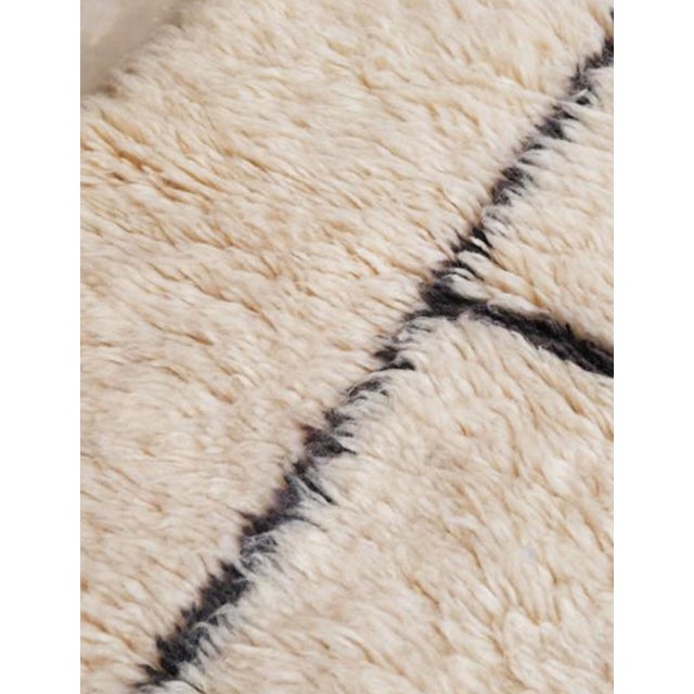 Textile Grid Pattern Moroccan Rug - 8.3 X 5.7 Ft For Sale - Image 7 of 10