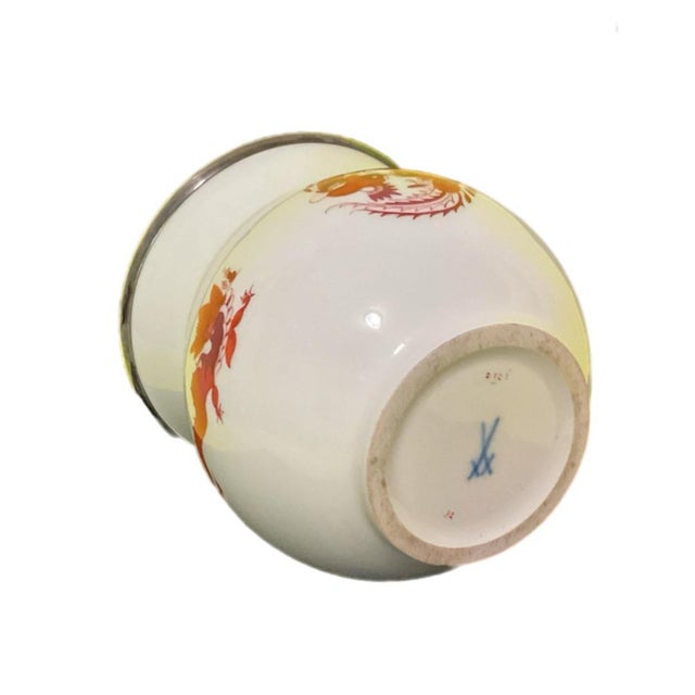 Ceramic Meissen Red Court Dragon Design Jar / Vase For Sale - Image 7 of 8