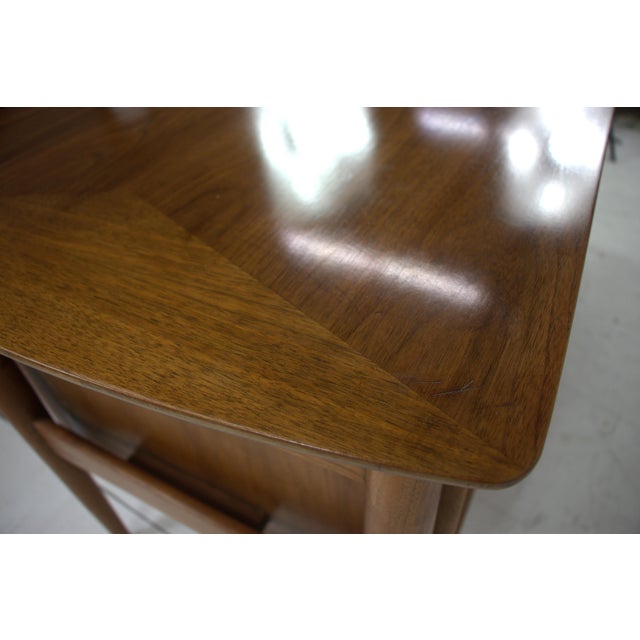 Wood 1960's Mid Century Modern Desk For Sale - Image 7 of 11