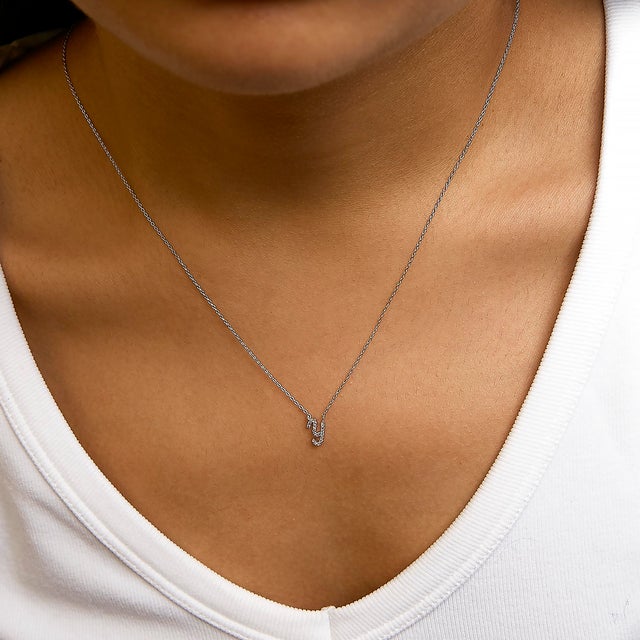 10K White Gold Diamond Accent "Y" Initial Script Style Pendant Necklace For Sale - Image 4 of 5