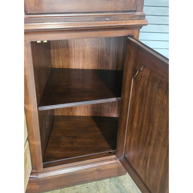1990s Henkel Harris Wild Cherry China Breakfront Bookcase or Cabinet Made in Virginia For Sale - Image 13 of 17
