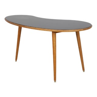 Kidney-Shaped 3-Legged Coffee Table in Wood with Black Formica Top, 1950s For Sale