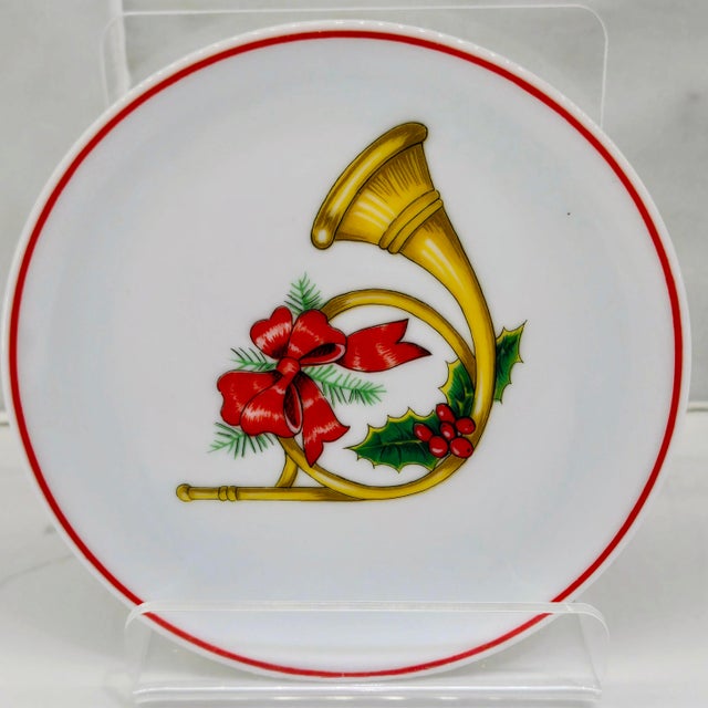 1980s Vintage 1987 Vista Alegre Portugal “Christmas Magic” Porcelain Coasters, Set of 6 For Sale - Image 5 of 9
