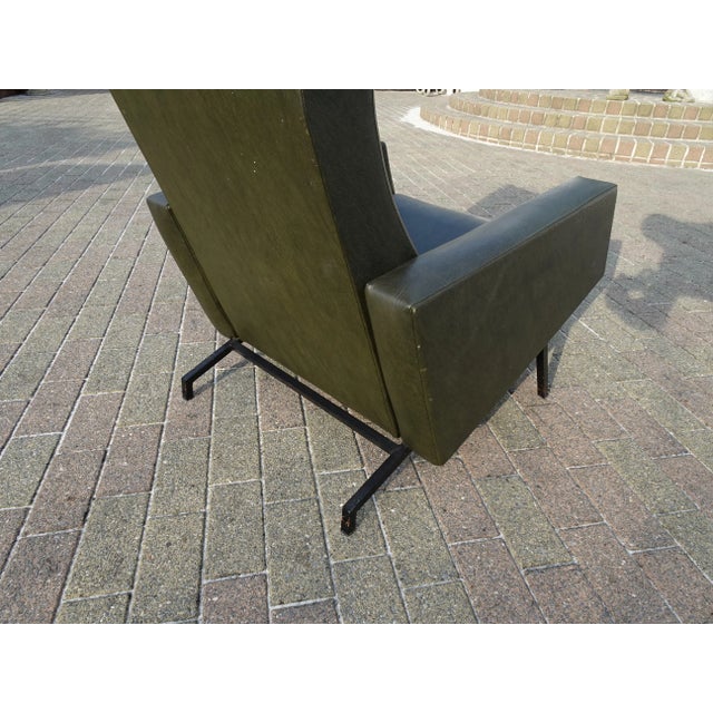 Metal Trelax Lounge Chair by Pierre Guariche for Meurop, Belgium For Sale - Image 7 of 14