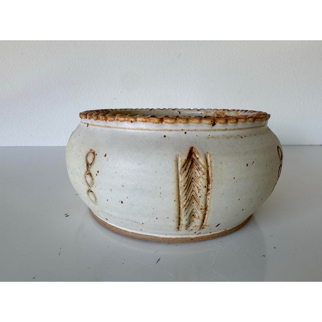 1980s Vintage Handcrafted Organic Modern Studio Pottery Bowl, Unsigned For Sale - Image 9 of 10