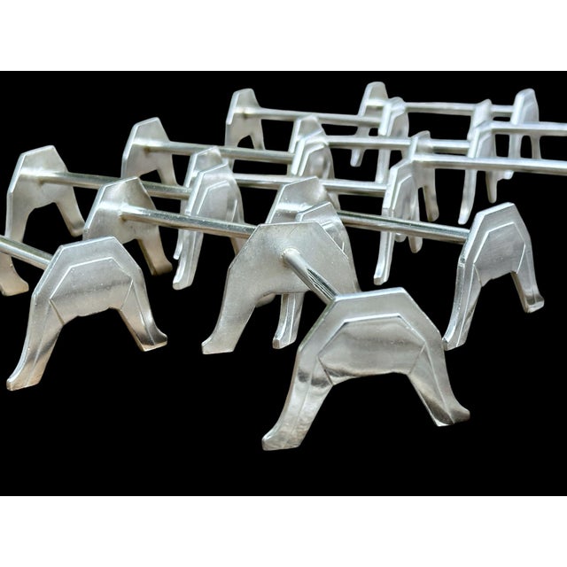 Large Art Deco Silver-Plated Arceaux Knife Rests by Victor Saglier Ee Frères, France, 1930s, Set of 12 For Sale - Image 6 of 7