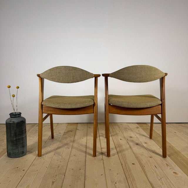 Wood Vintage Scandinavian Chairs by Erik Kirkegaard for Høng Stolefabrik, Set of 8 For Sale - Image 7 of 14