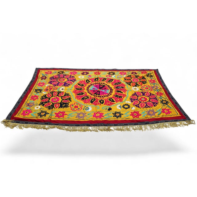 Vintage Hand Embroidered Suzani Wall Hanging, 1920s For Sale - Image 16 of 18