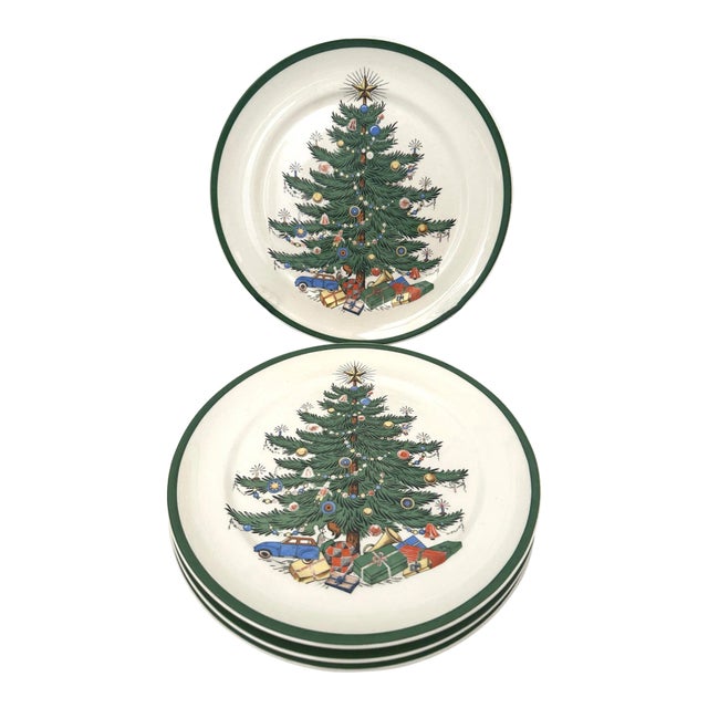 Christmas Salad Plates-A Set of 4 For Sale
