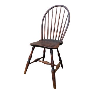 Antique Hand Carved American Windsor Bow-Back Chair, Circa 1790 For Sale