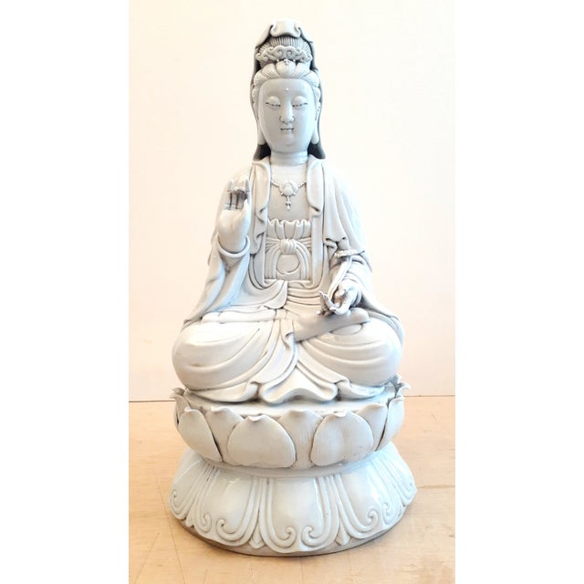 Late 19th Century Chinese DeHua Porcelain Seated Kuan Yin With Sceptre For Sale - Image 13 of 13