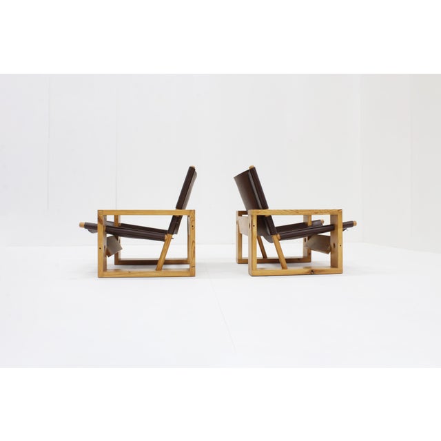 This early 1960s Dutch lounge chairs, designed by Ate van Apeldoorn for Houtwerk Hattem, are a fine example of mid-century...