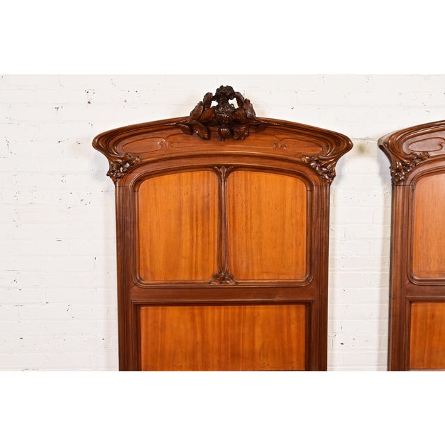 Louis Majorelle Antique French Art Nouveau Carved Walnut Twin Size Beds, Circa 1900 For Sale In South Bend - Image 6 of 13