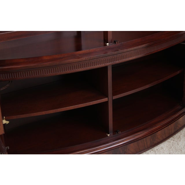 Baker Historic Charleston Bow Front Mahogany China Cabinet For Sale In Philadelphia - Image 6 of 17
