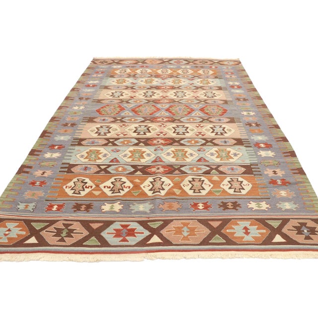 Tribal Vintage Persian Shiraz Kilim Rug - 05'08 X 08'06 For Sale - Image 3 of 9