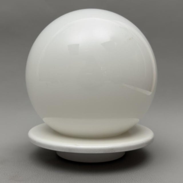 Modernist UFO Sphere Table Lamp in White Murano Glass, 1970s For Sale - Image 3 of 12