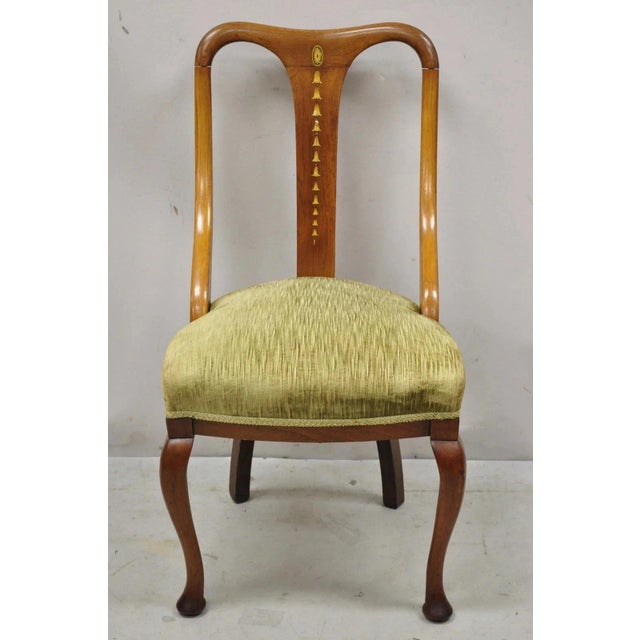 Early 20th Century Edwardian Mahogany Sweetheart Back Bellflower Painted Dining Chairs - Set of 4 For Sale - Image 5 of 12