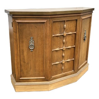 1960s Blonde Wood Credenza/Entrance or Foyer Cabinet For Sale