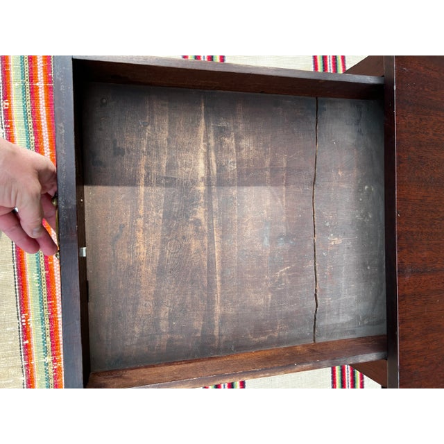 Diminutive Mahogany Hepplewhite Drop Leaf Pembroke Table With a Drawer, Pennsylvania, Circa 1800 For Sale - Image 10 of 13